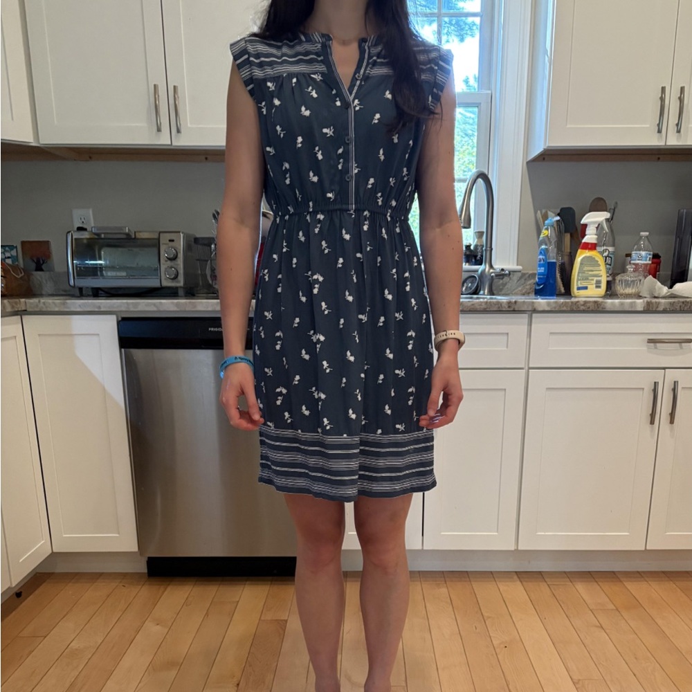 LOFT Navy and White Patterned Above the Knee Dress